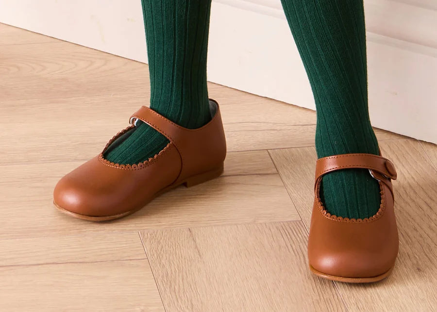 THE BABY GIRL LOOKBOOK