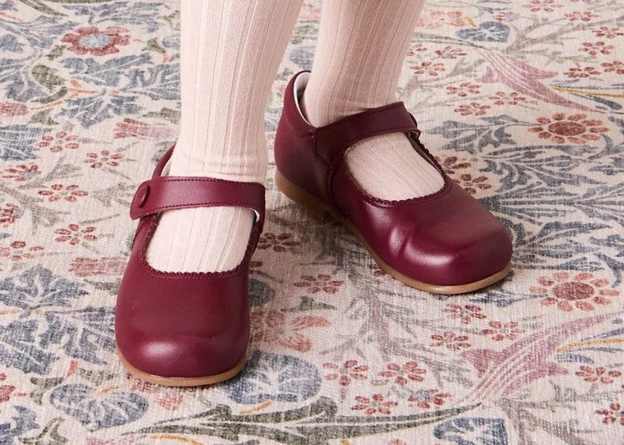 THE BABY GIRL LOOKBOOK