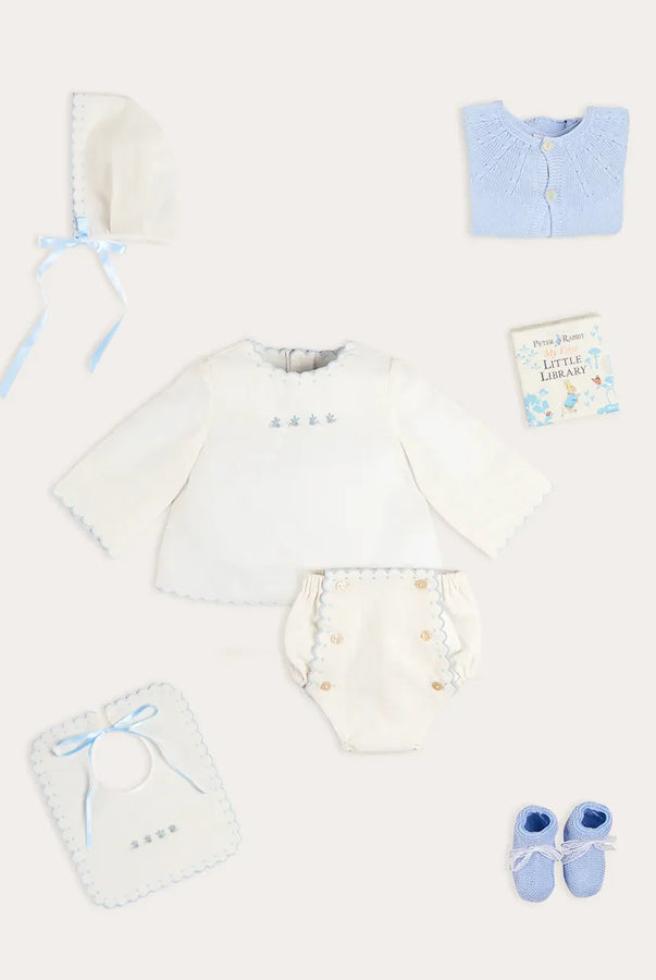 THE NEWBORN LOOKBOOK