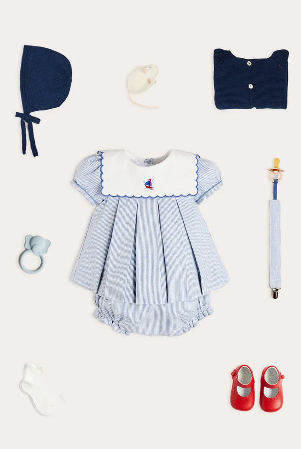 THE NEWBORN LOOKBOOK