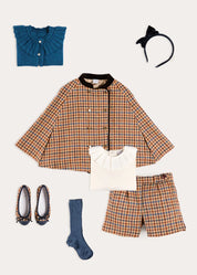 The Vincent Cape Girl Look