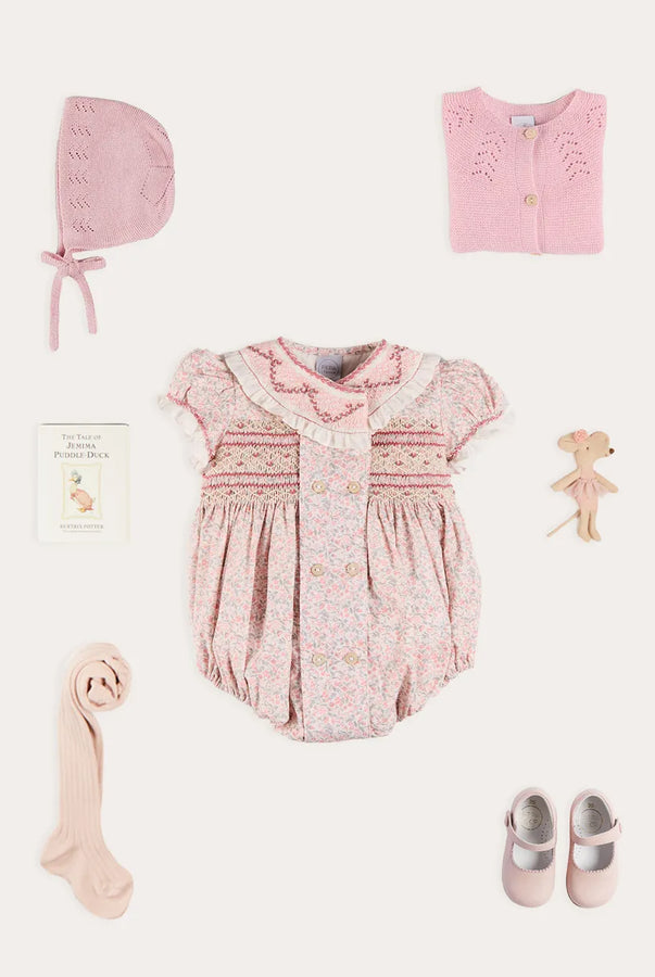 THE BABY GIRL LOOKBOOK