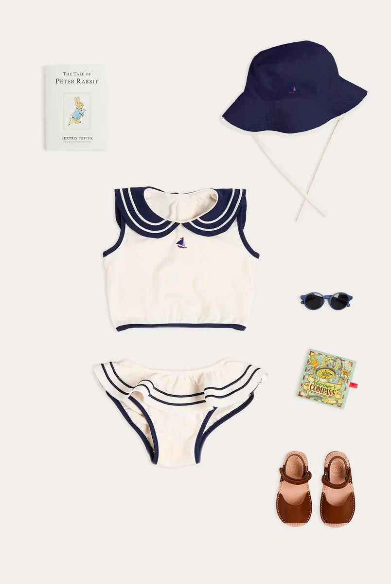 THE BABY GIRL LOOKBOOK