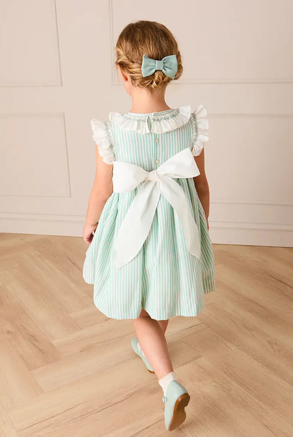 THE BABY GIRL LOOKBOOK