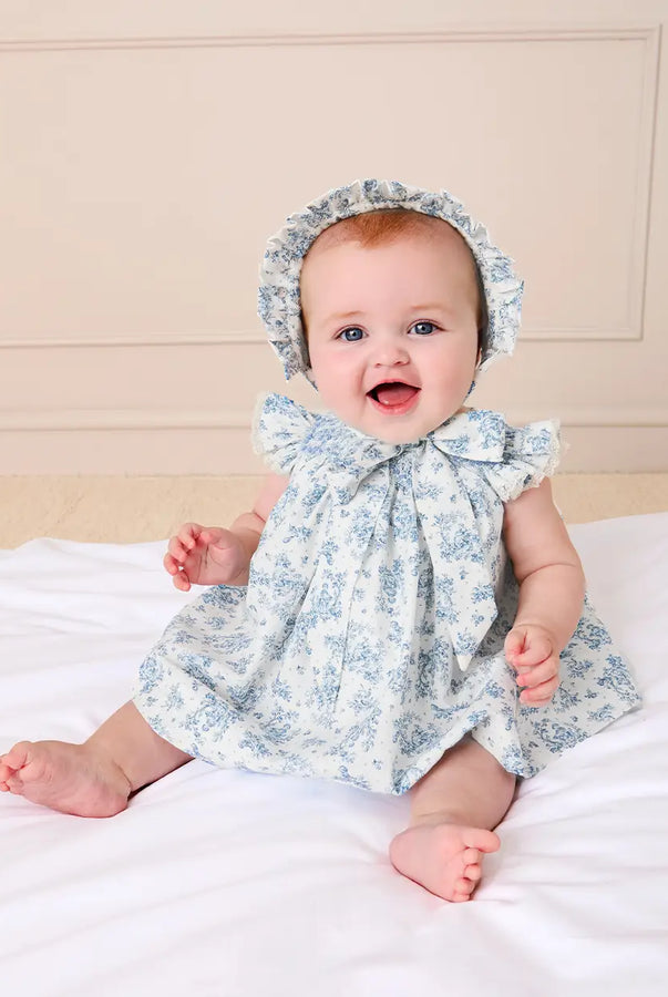 THE NEWBORN LOOKBOOK