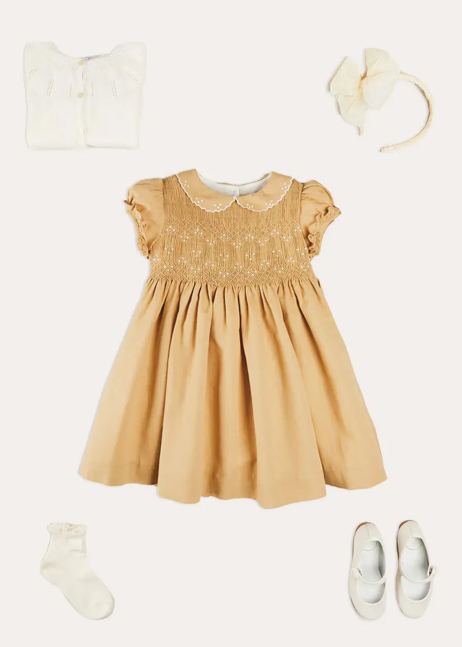 The Almond Dress Girl Look Look from Pepa London US