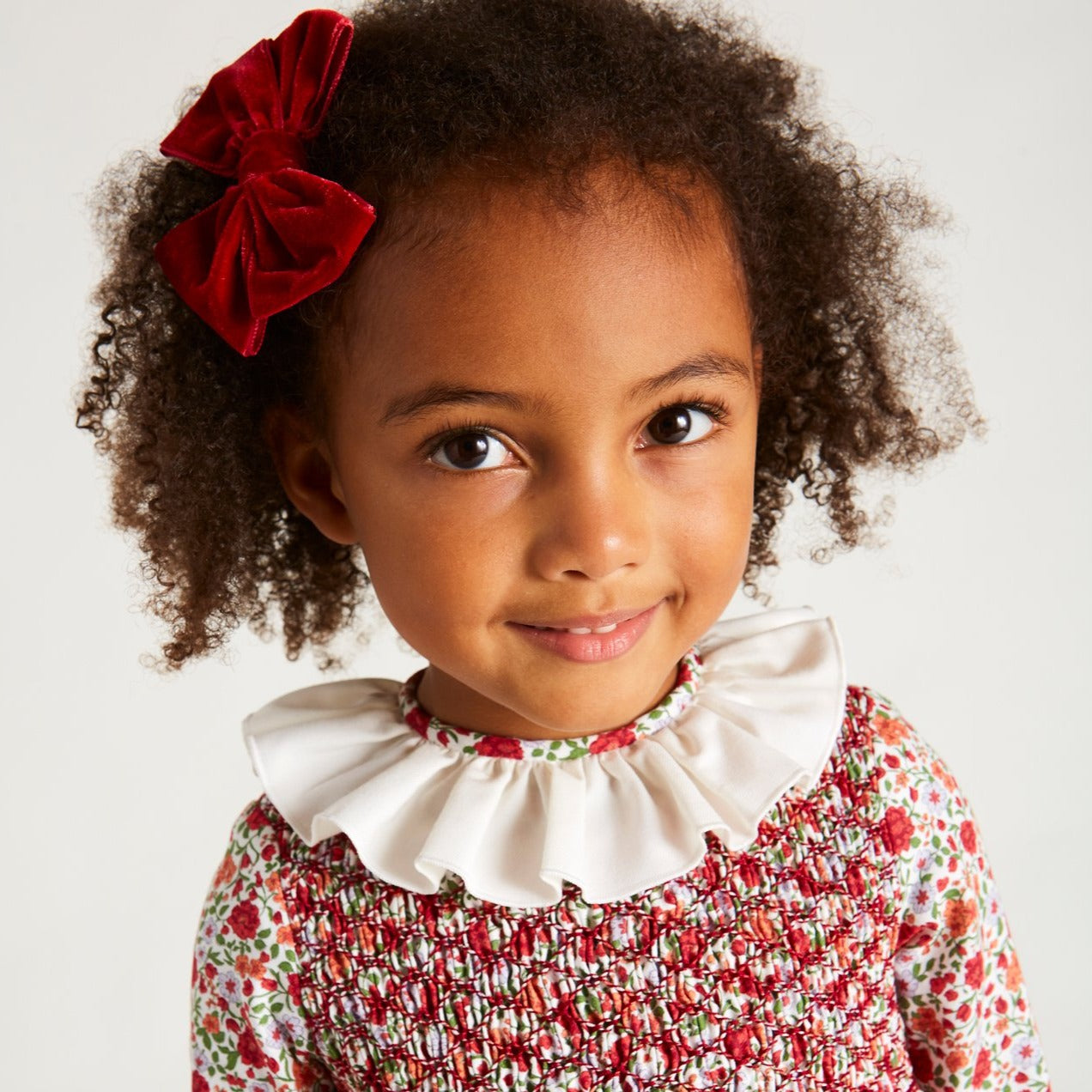 Velvet Big-Bow Clip in Red HAIR ACCESSORIES from Pepa London US