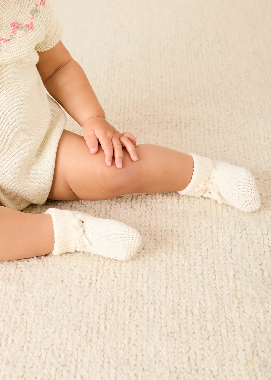 Knitted Bow Detail Cotton Booties in Cream (0-6mths) Shoes from Pepa London