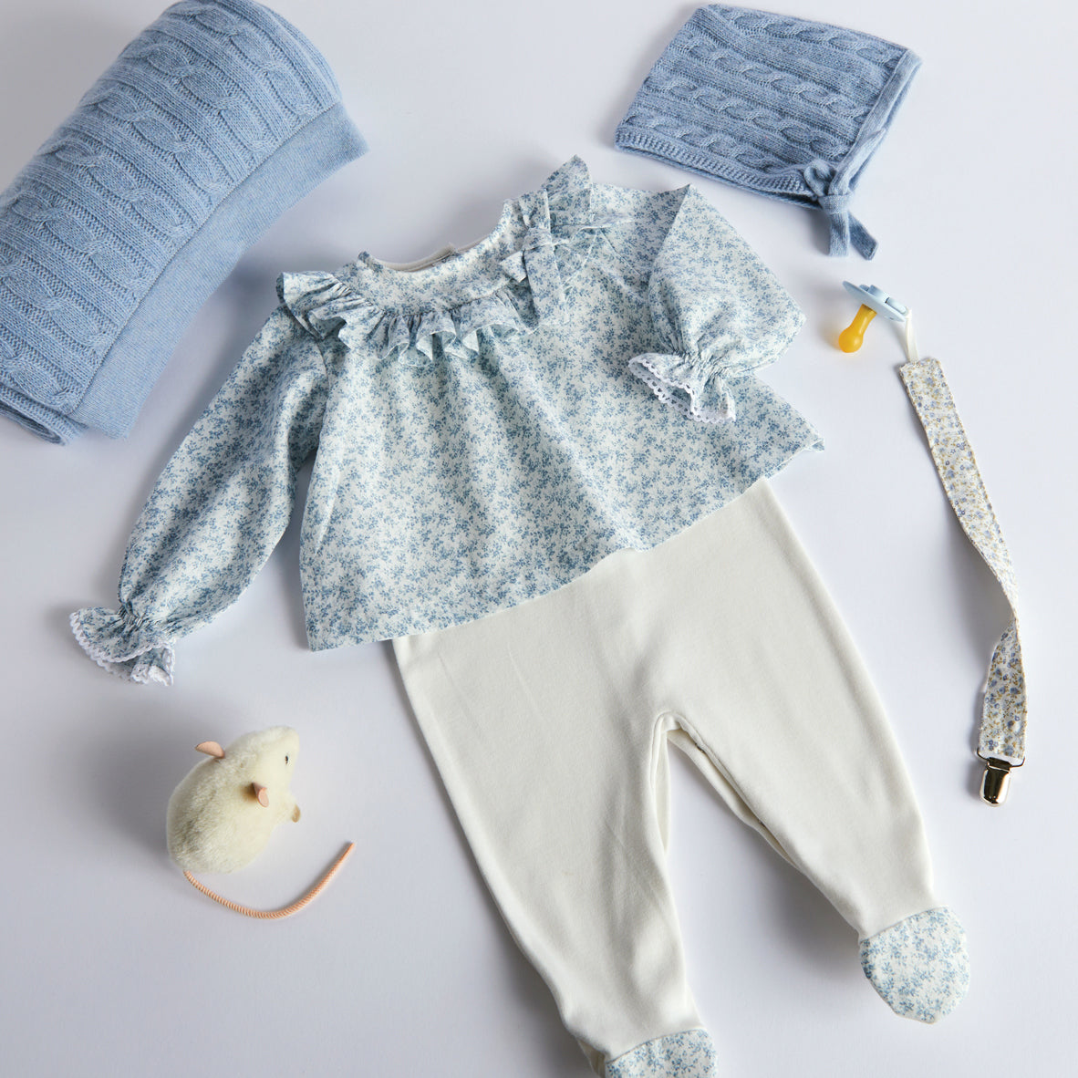 NEWBORN LOOK AW22 10 LOOK from Pepa London US