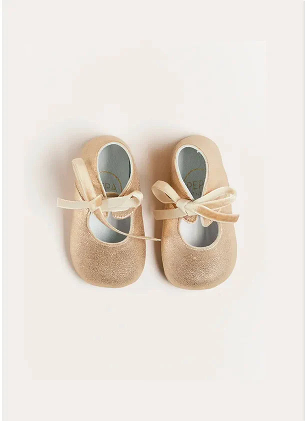 Metallic Velvet Ribbon Pram Booties in Gold (17-20EU) Shoes from Pepa London US