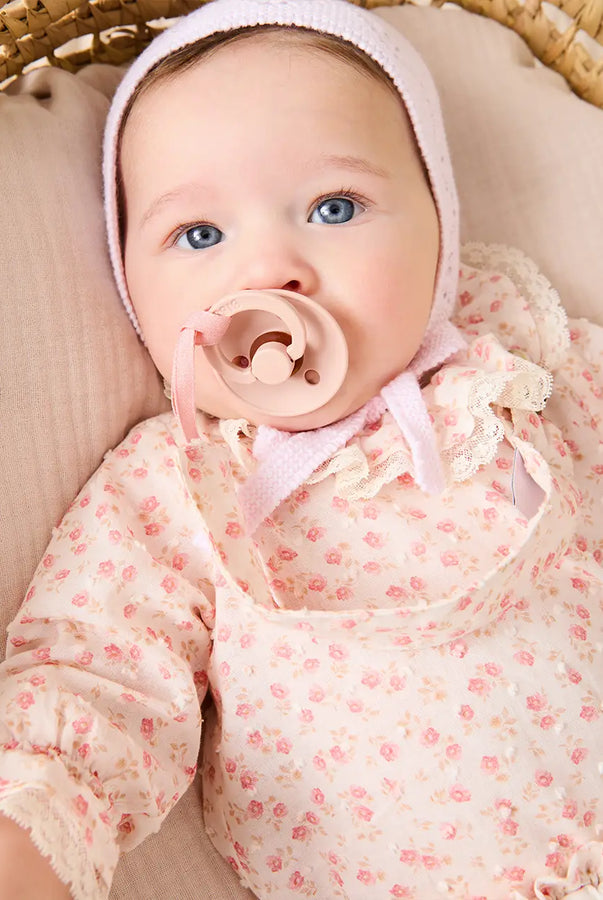 THE NEWBORN LOOKBOOK