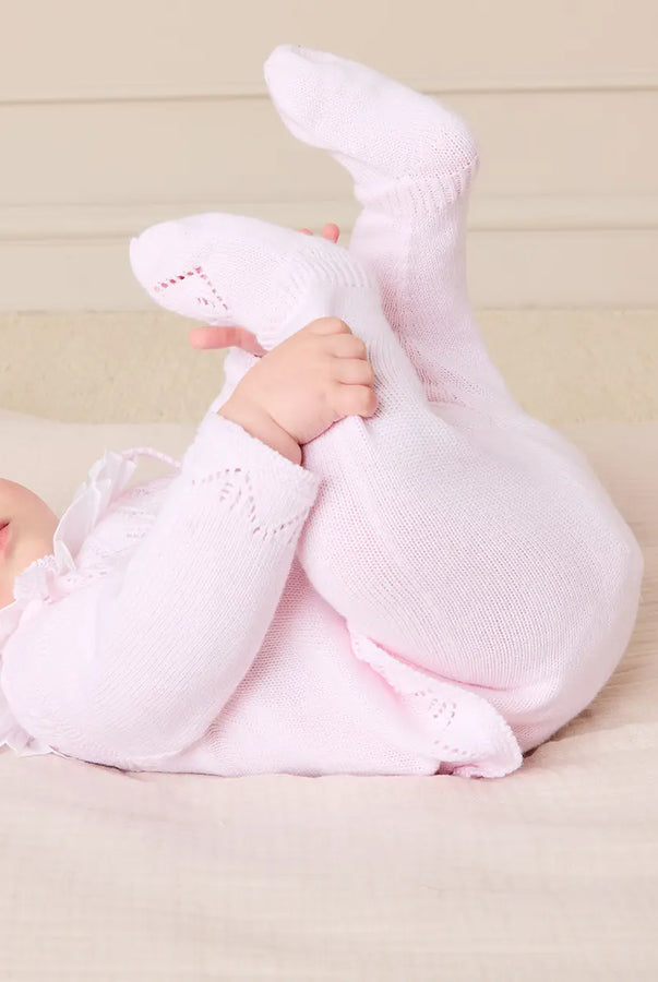 THE NEWBORN LOOKBOOK