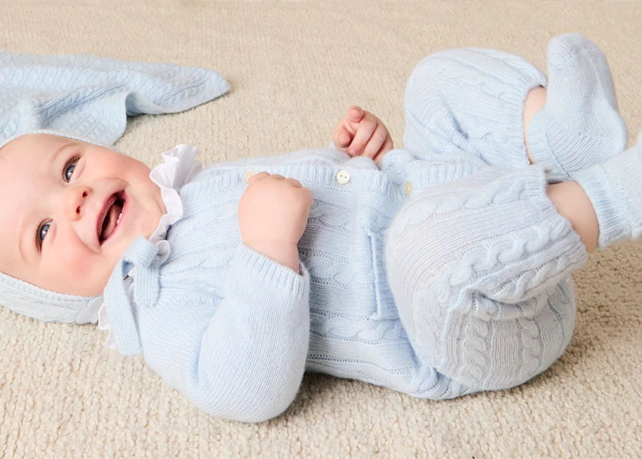 THE NEWBORN LOOKBOOK