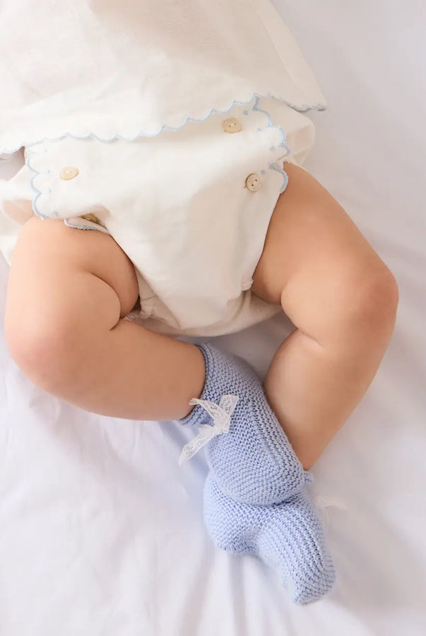 THE NEWBORN LOOKBOOK