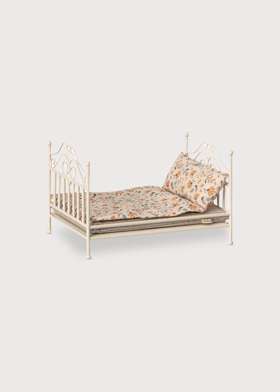 Soft Sand Vintage Bed TOYS from Pepa London US