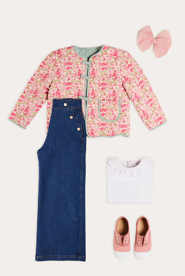 THE GIRL LOOKBOOK