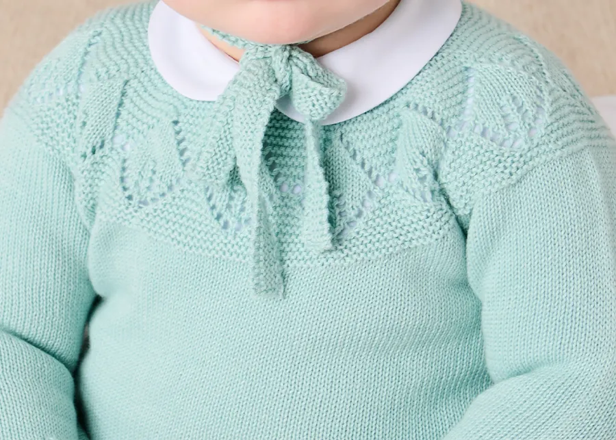 THE NEWBORN LOOKBOOK