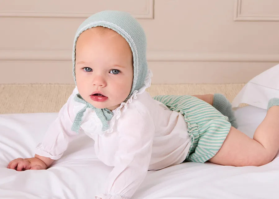 THE NEWBORN LOOKBOOK