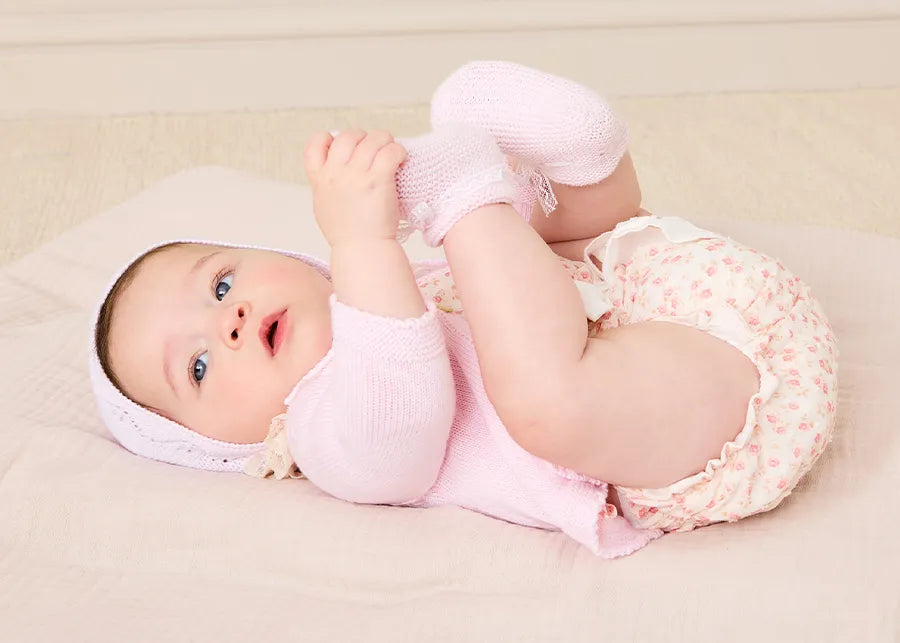 THE NEWBORN LOOKBOOK
