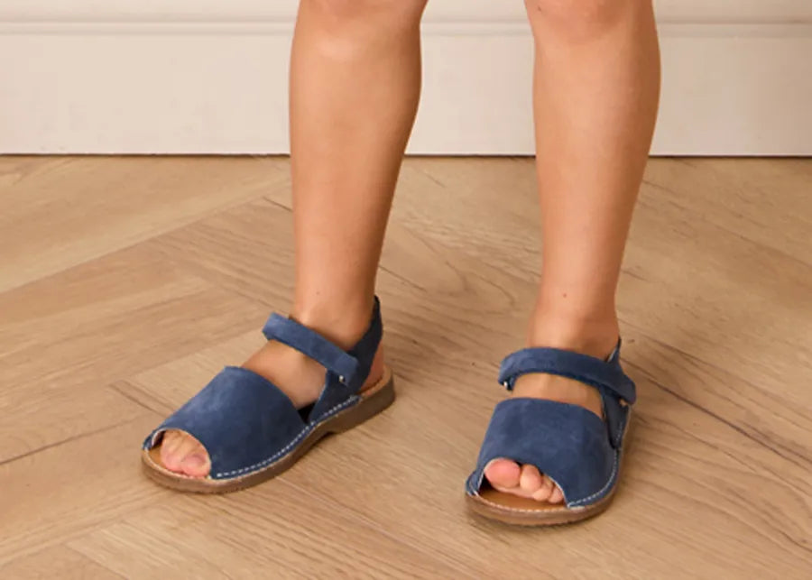 THE BABY GIRL LOOKBOOK